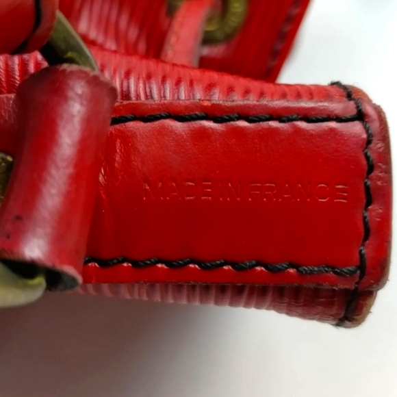 Louis Vuitton Shoulder Bag Epi Red - Picture 9 of 9